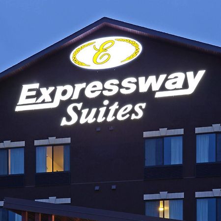 Grand Forks Lodge And Suites エクステリア 写真