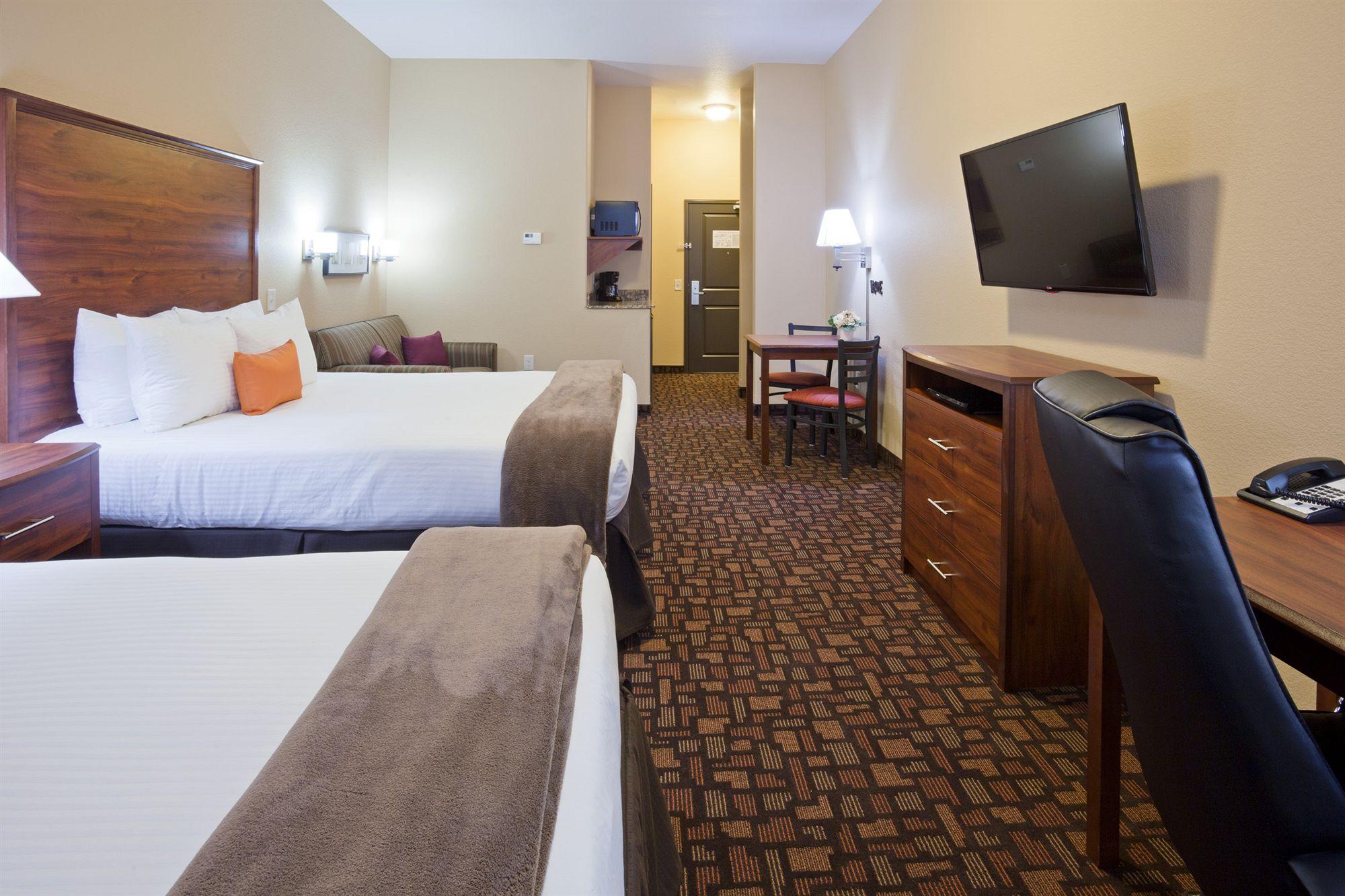 Grand Forks Lodge And Suites エクステリア 写真
