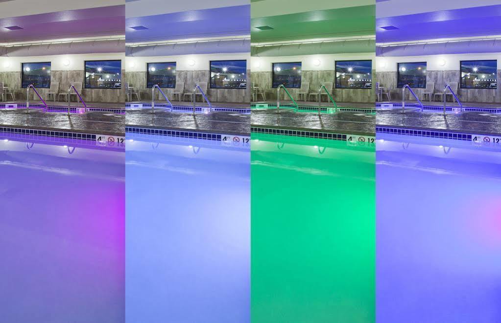 Grand Forks Lodge And Suites エクステリア 写真